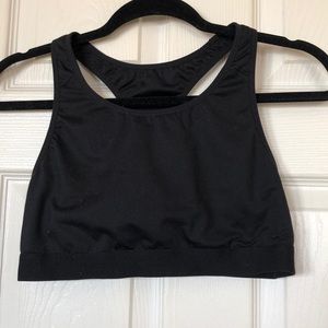 Black sports bra
